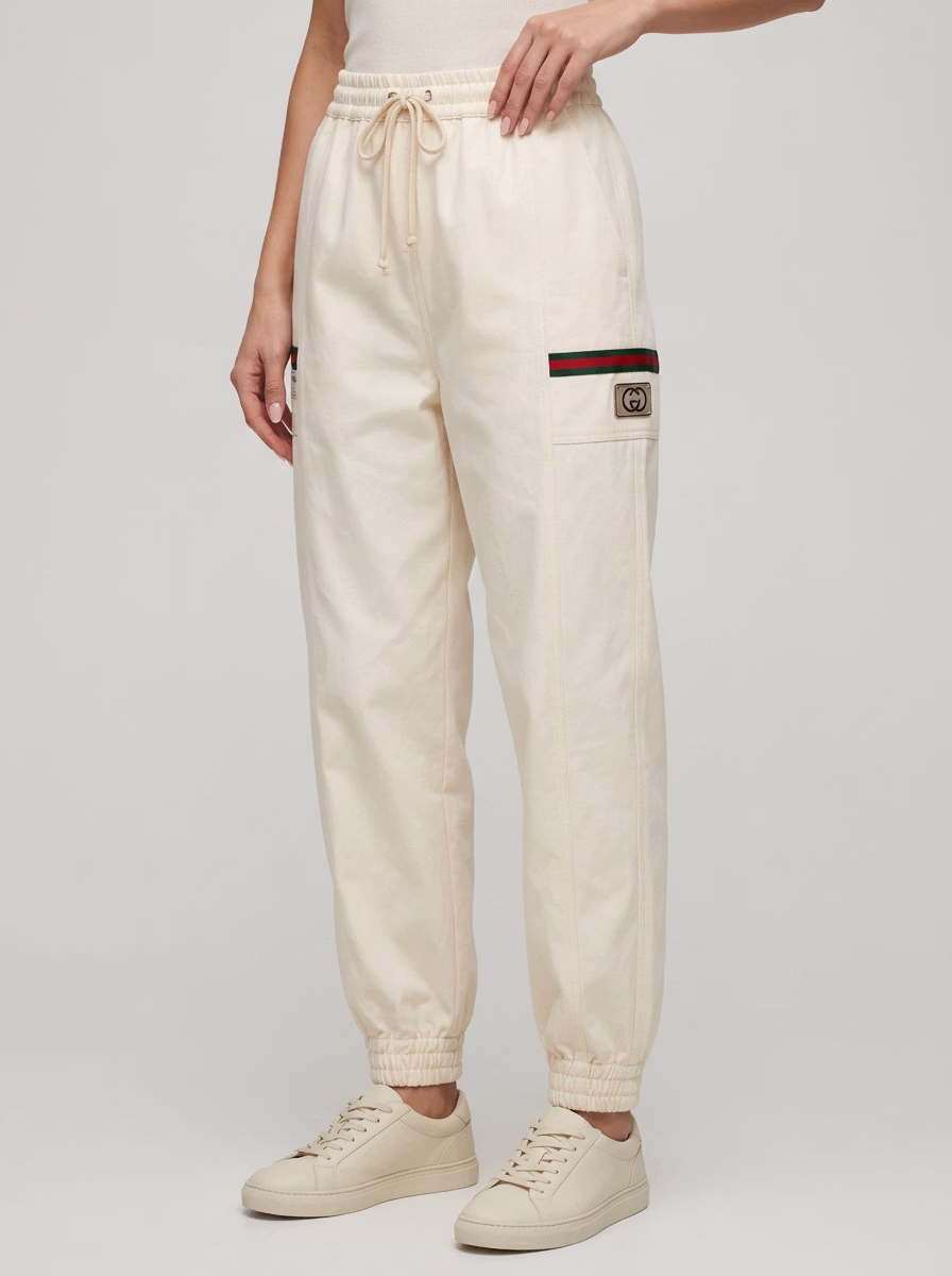 Women's Pants AI virtual try-on — Women's Joggers fashion model photoshoot by VERA Fashion AI